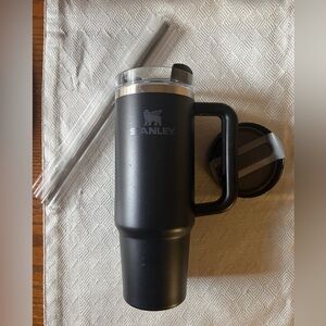 30 oz Stanley Tumbler with extra lid and straws
